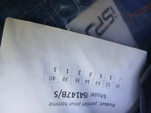 Jeans 1er choix 1000da للحبة