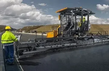 FINISSEUR ABG 7820  AMMANN