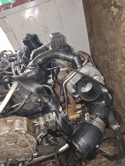 Pieces moteur casse 2.0 tdi 140 cv occasion bon prix
