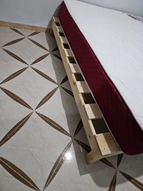 Matelas 190x140 Mémoire forme état comme neuf + sommier état comme neuf