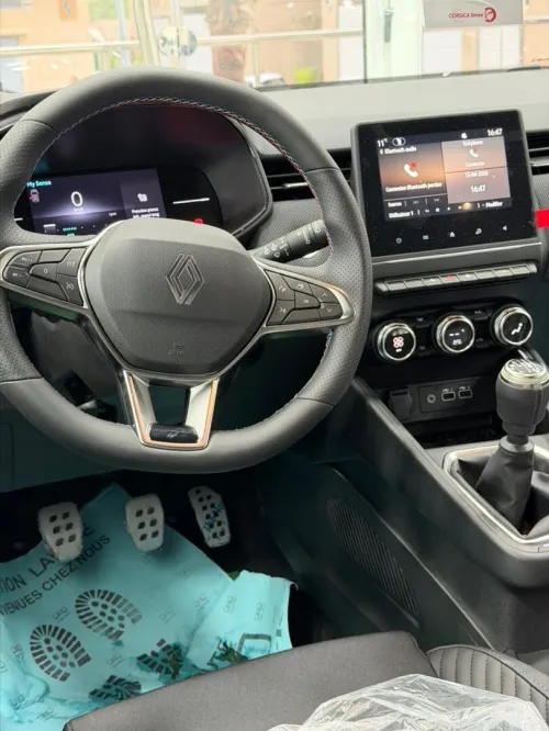 Renault Clio 5  2026 Alpine