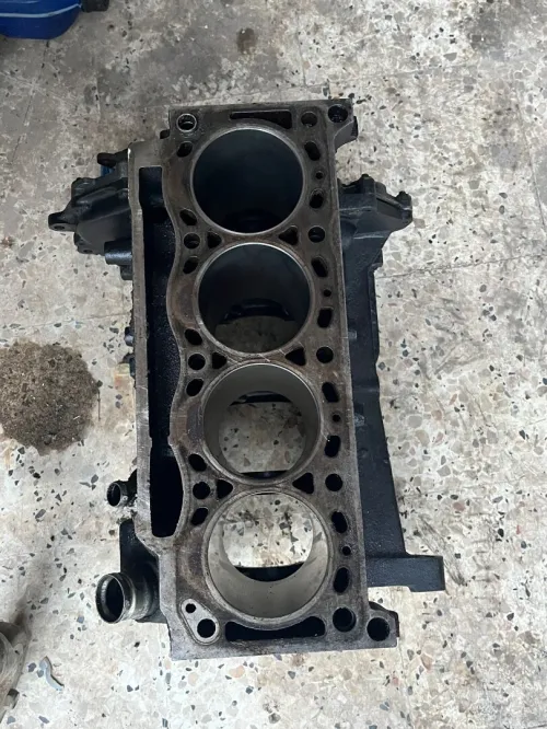 Bloc 1.9 kongo /clio debza casse france code 0.50