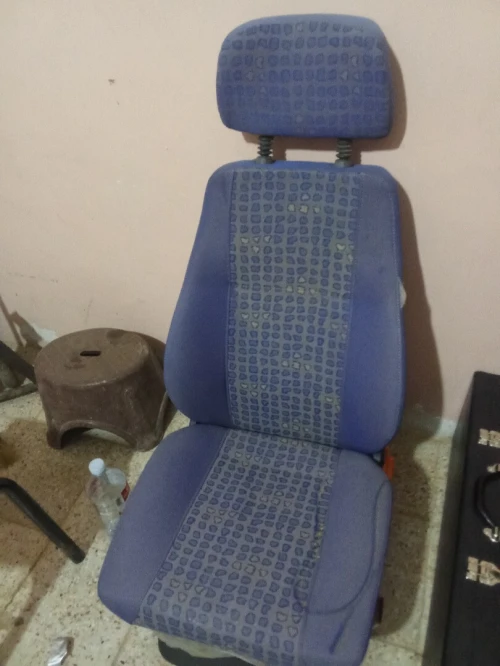 Chaise chauffeur+ 2 chaises passager 