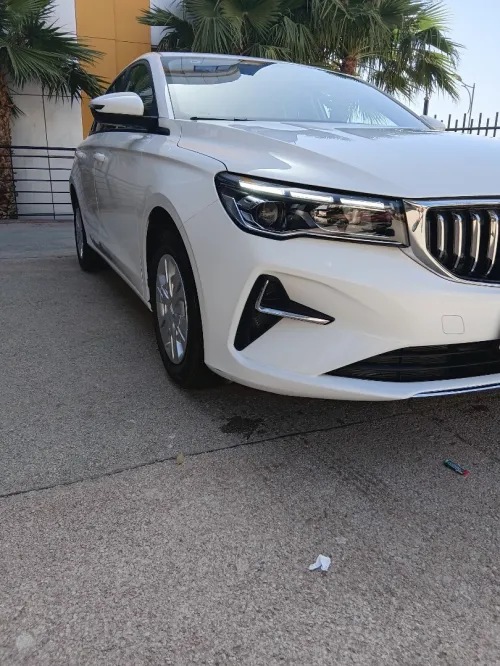 Geely Emgrand 2025 Essentiel 