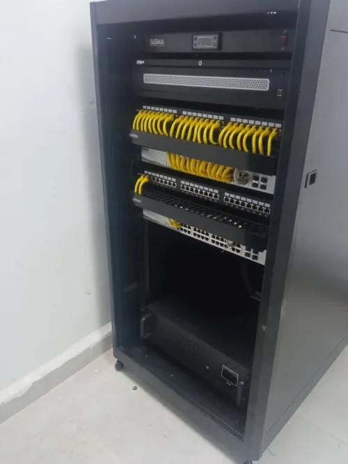 Installation des caméras de surveillance