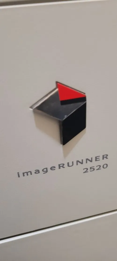 canon imagerunner 2520 très bon eta bon occasion peux utilisé oran livraison disponible 