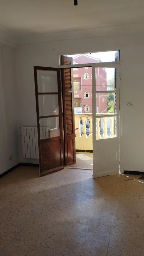 Location Appartement Niveau de villa F4 Alger Draria