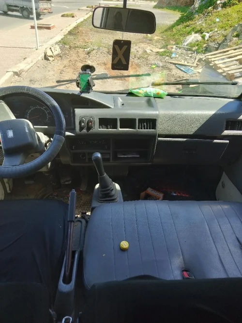 Mitsubishi L300 2009