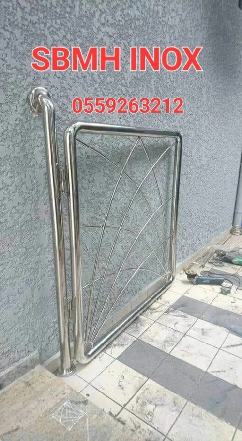 Rompe d'escaliers et garde corps en inox et en verre trempé 