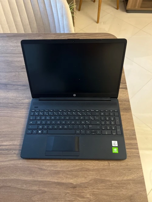 HP 15-dw2xxx i5-1035G1 MX330 2GB carte graphique dédiée 8GB RAM DDR4 SSD 240GB
