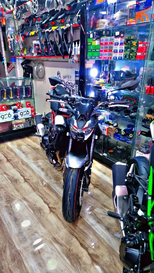 Kawasaki Z900 2025