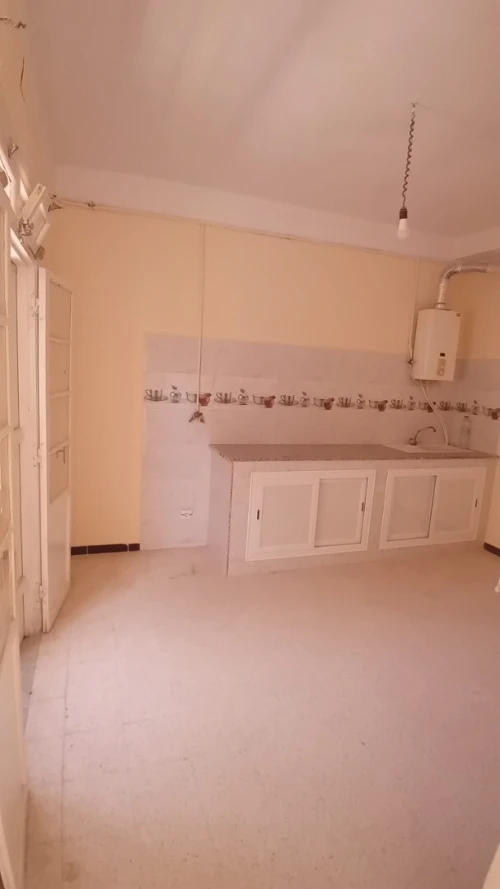 Location Appartement Niveau de villa F2 Alger Souidania