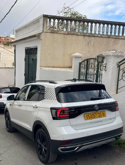 Volkswagen T-Cross 2025 Beats