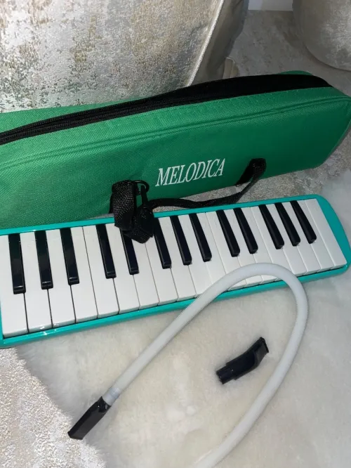 Melodica piano 