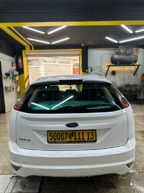 Ford Focus 4 portes 2011 Focus 4 portes