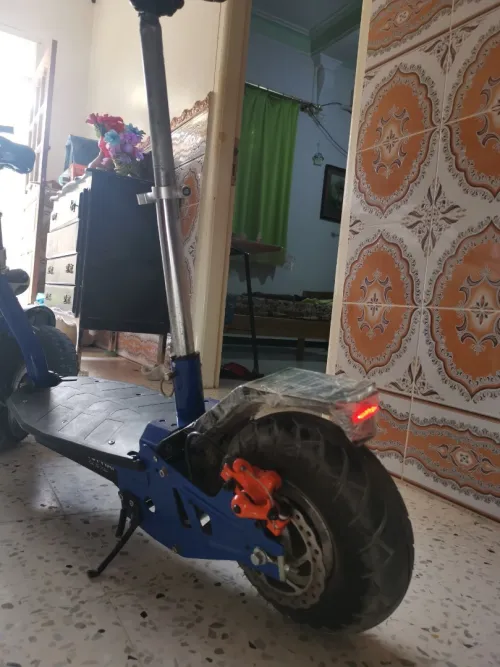 Trottinette, scooter électrique 