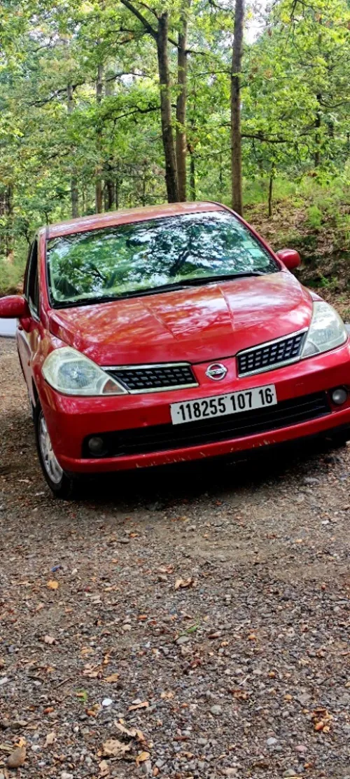 Nissan Tiida 4 portes 2007 Toutes options