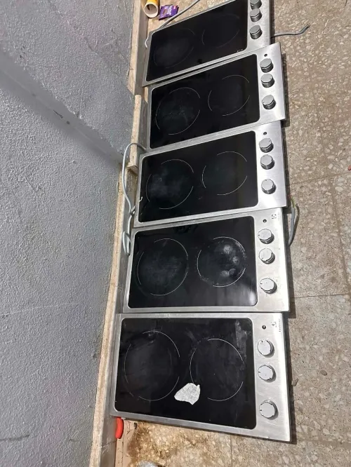 لوح زجاجي كهرباائي للطبخ