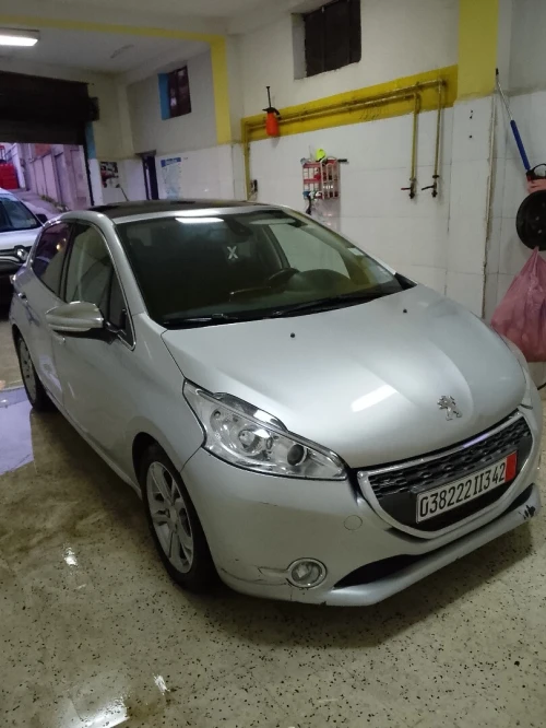 Peugeot 208 2013 Allure