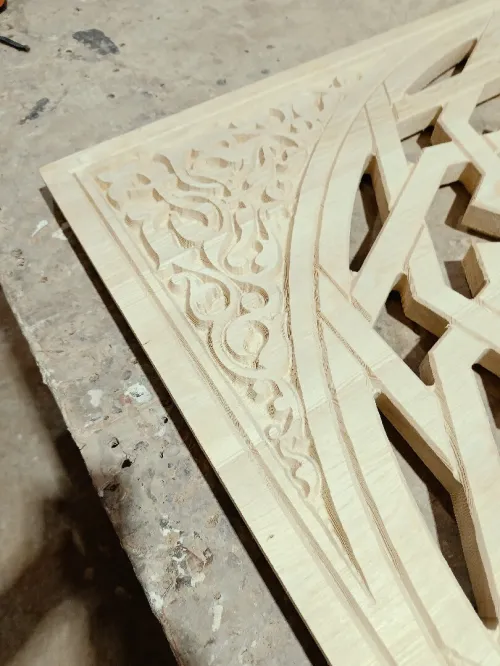 Porte sculpté 