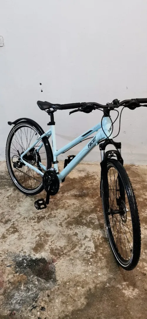 Race 3000 cross 