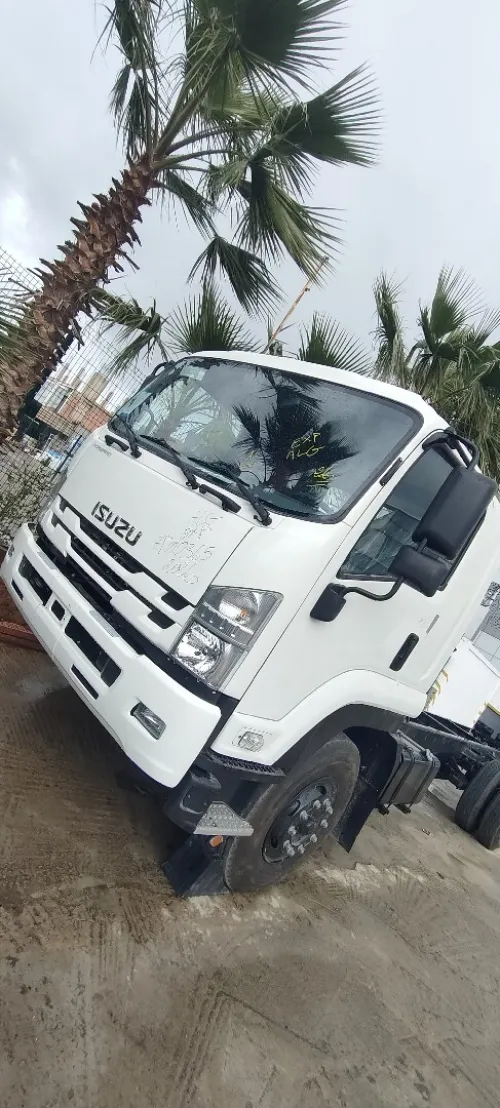 Isuzu FVR 2026