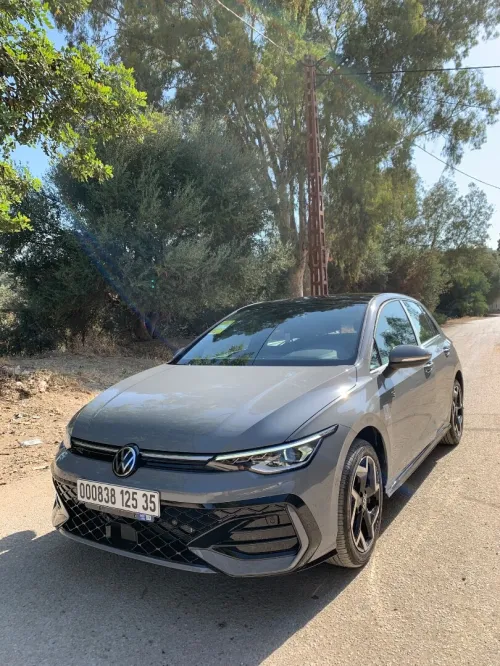 Volkswagen Golf 8 2025 R-Line