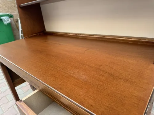bureau bois rouge 