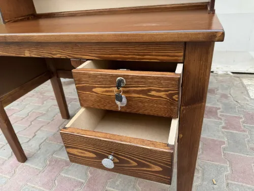 bureau bois rouge 
