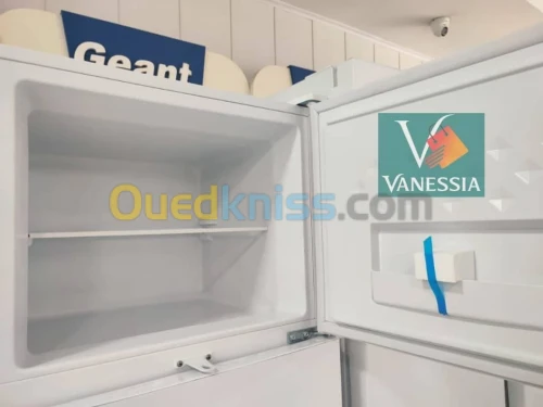 Refregirateur géant