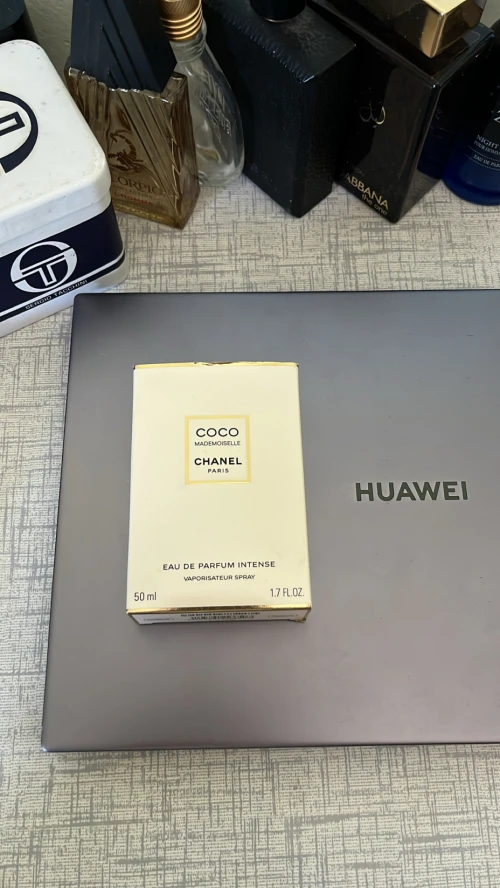 COCO mademoiselle CHANEL paris