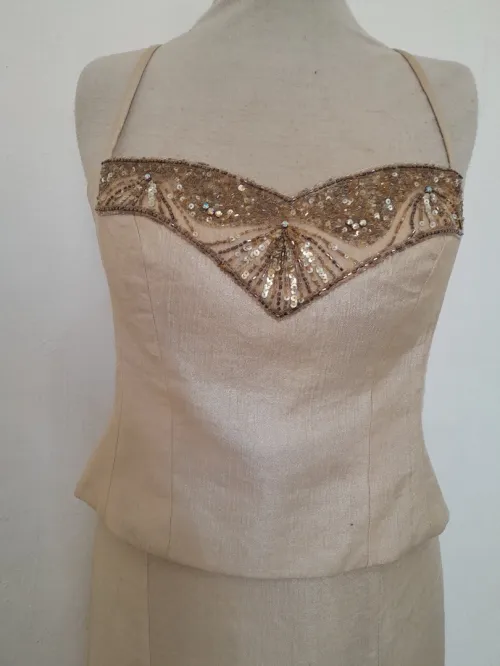 Robe soirètres bon etat. غوب سواغي 