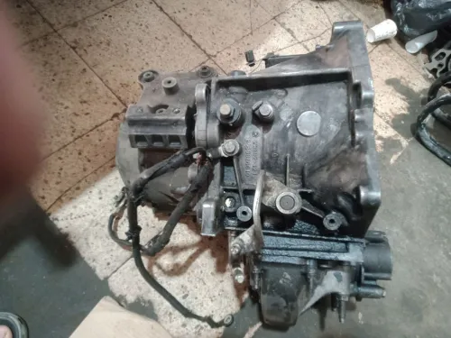 boit vitesse 1.6 hdi 90