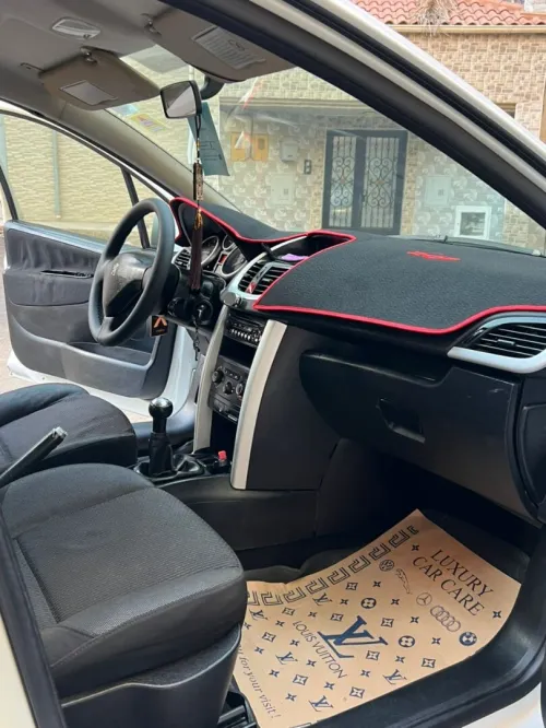 Peugeot 207 2012 Fennec