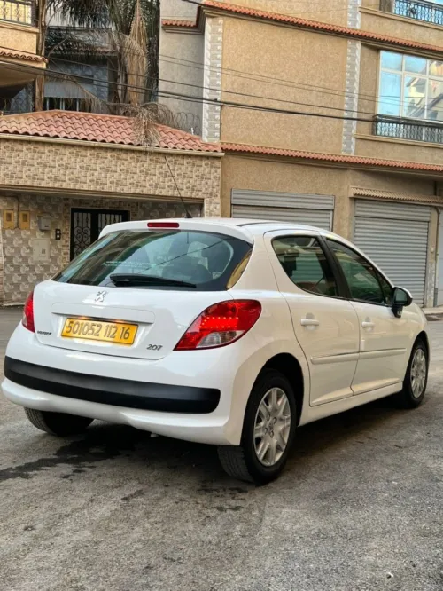 Peugeot 207 2012 Fennec