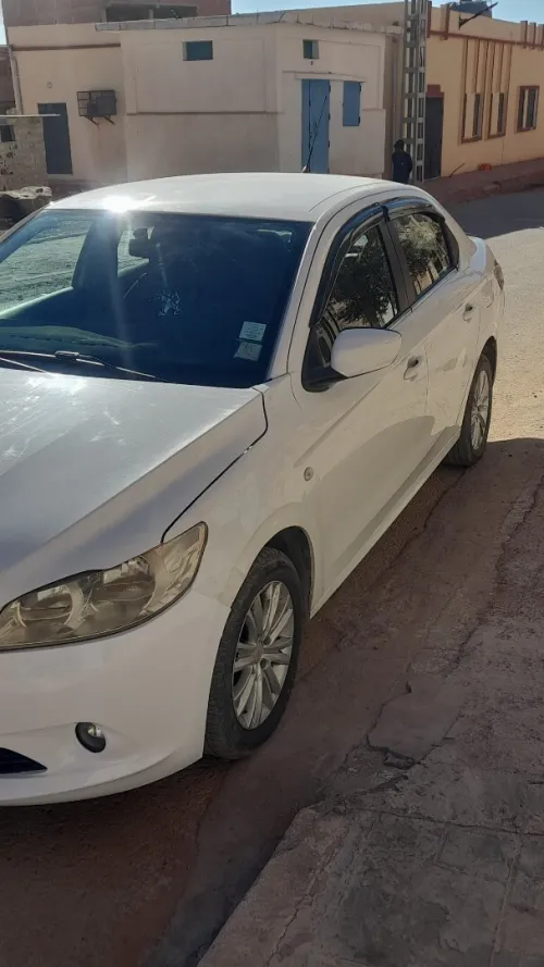 Peugeot 301 2013 Allure