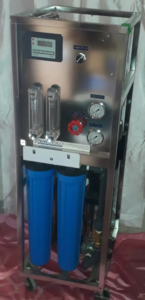 Purificateur d'eaux par osmose inversé أجهزة تنقية المياه