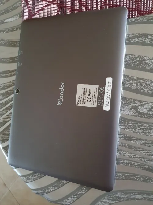 vends Camescope DVD samsung + 02 tablettes CONDOR 10.1