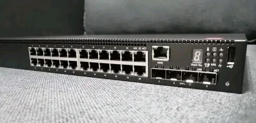 Deux swtiches dell et tp-link enterprise 