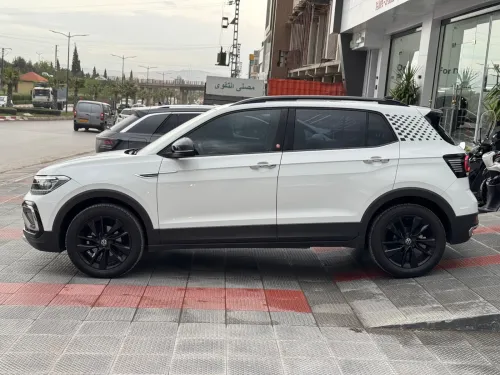 Volkswagen T-cross 2025 Beats