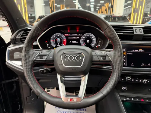 Audi Q3 2025 S-line