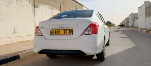 Nissan Sunny 2015 Acenta pack