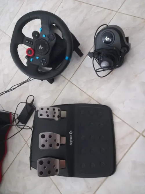 Accessories (volant,  pédale, levier de vitesse)pour psk4