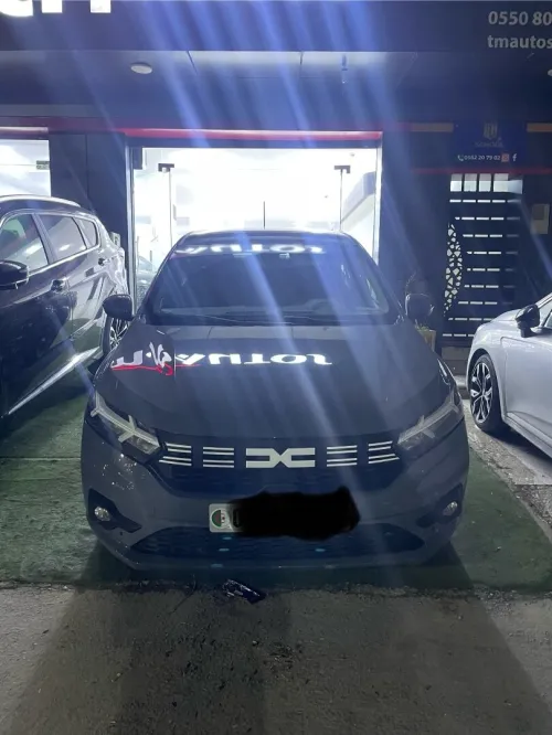 Dacia Logan 2025 Extrême