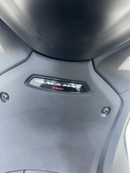 Yamaha T max black max anniversary 2026