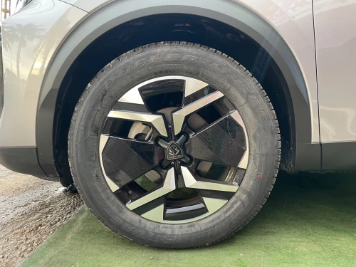 Peugeot 2008 2025 GT