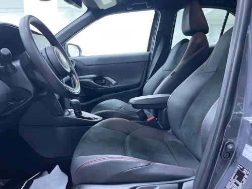 Toyota Yaris cross 2025 Gr