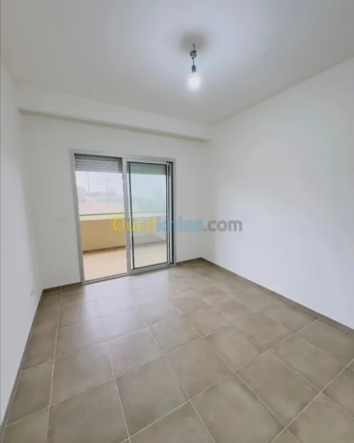 Location Appartement F3 Alger Dely brahim