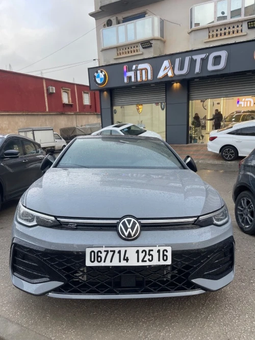Volkswagen Golf 8 2025 R Black Edition 