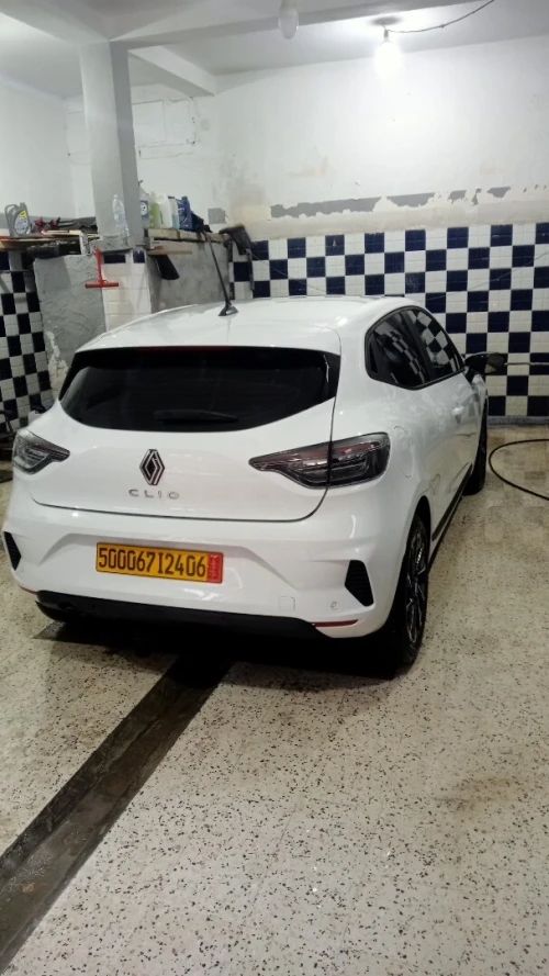 Renault Clio 5  2024 Evolution